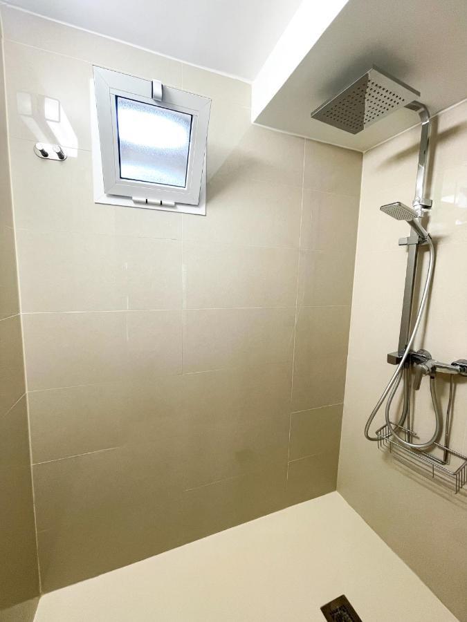 La Perla Seaview & Pool Levante Apartament