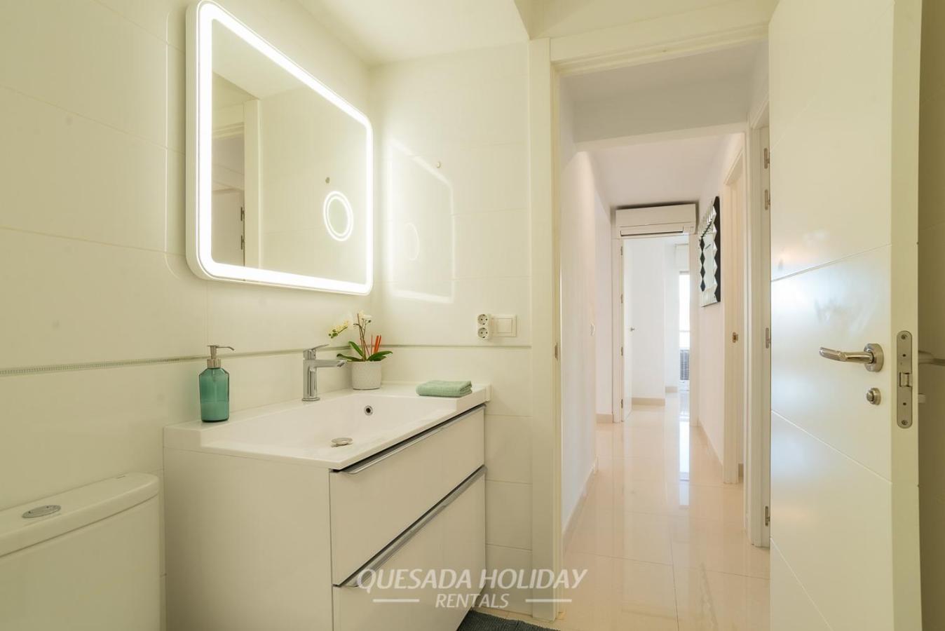 Apartament La Perla Seaview & Pool Levante *