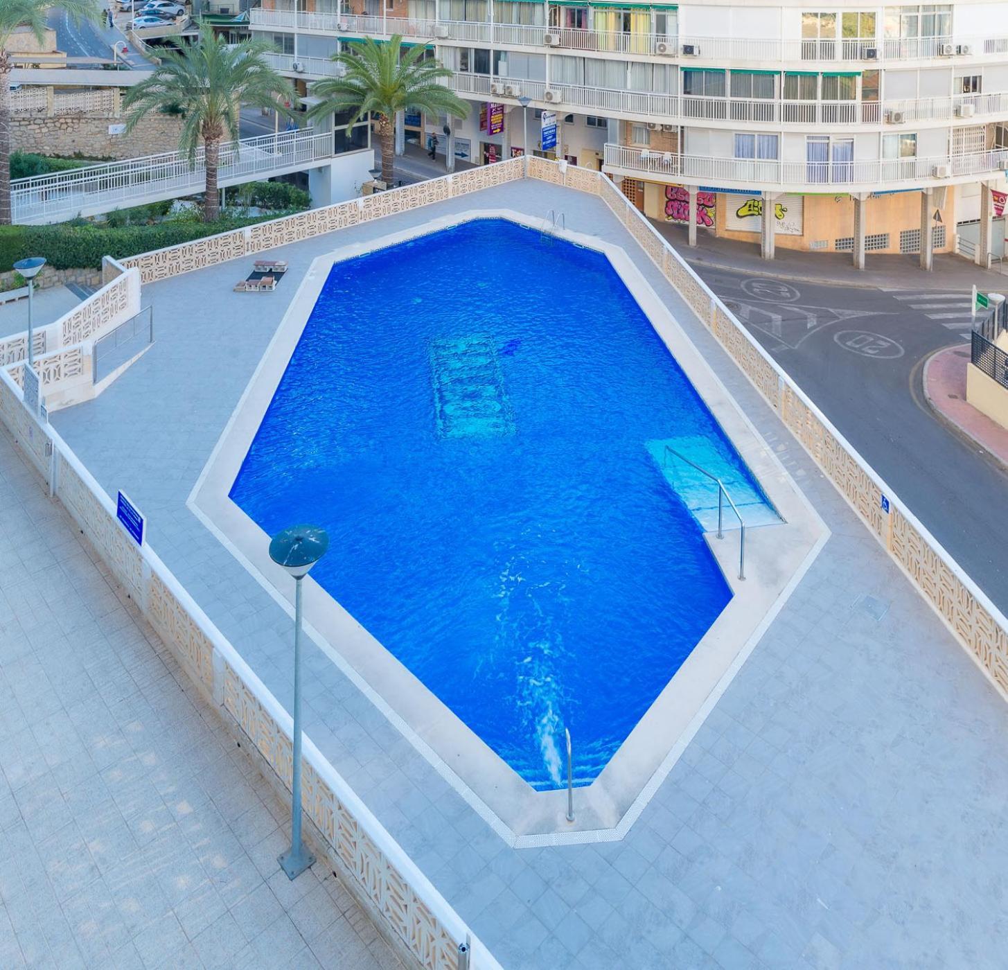 La Perla Seaview & Pool Levante Apartament *